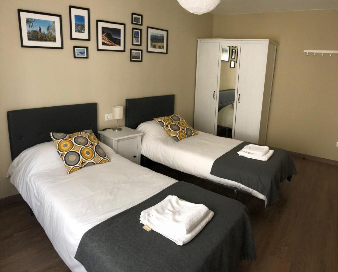 Apartamento acogedor y familiar - WiFi+Chromecast Puigcerdà Exterior foto